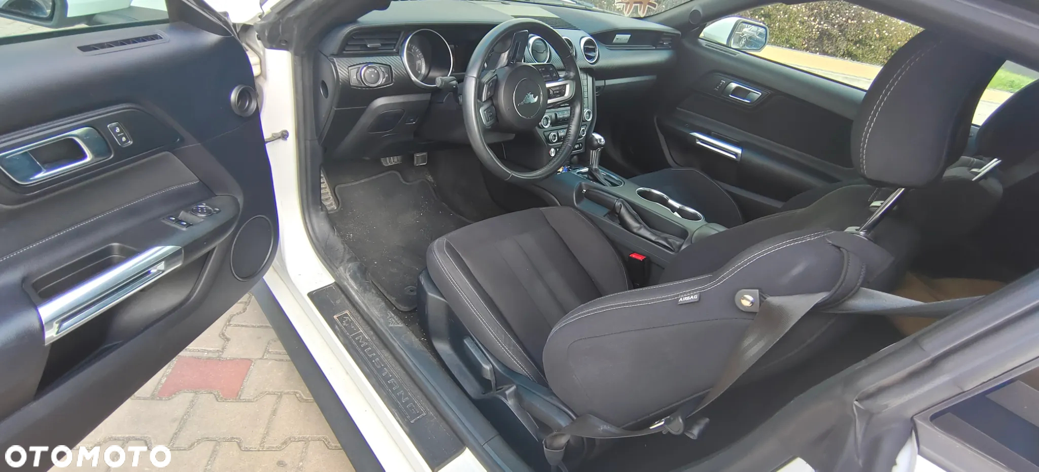 Ford Mustang 2.3 EcoBoost - 9