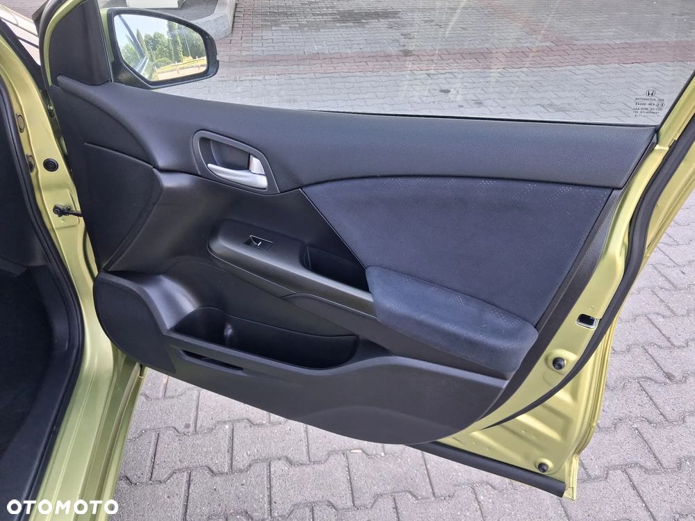 Honda Civic 1.4 i-VTEC Comfort - 29