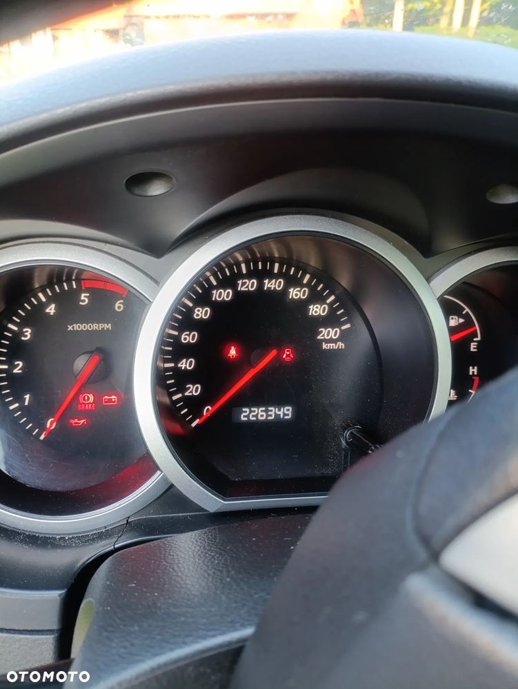 Suzuki Grand Vitara 1.9 DDiS - 16
