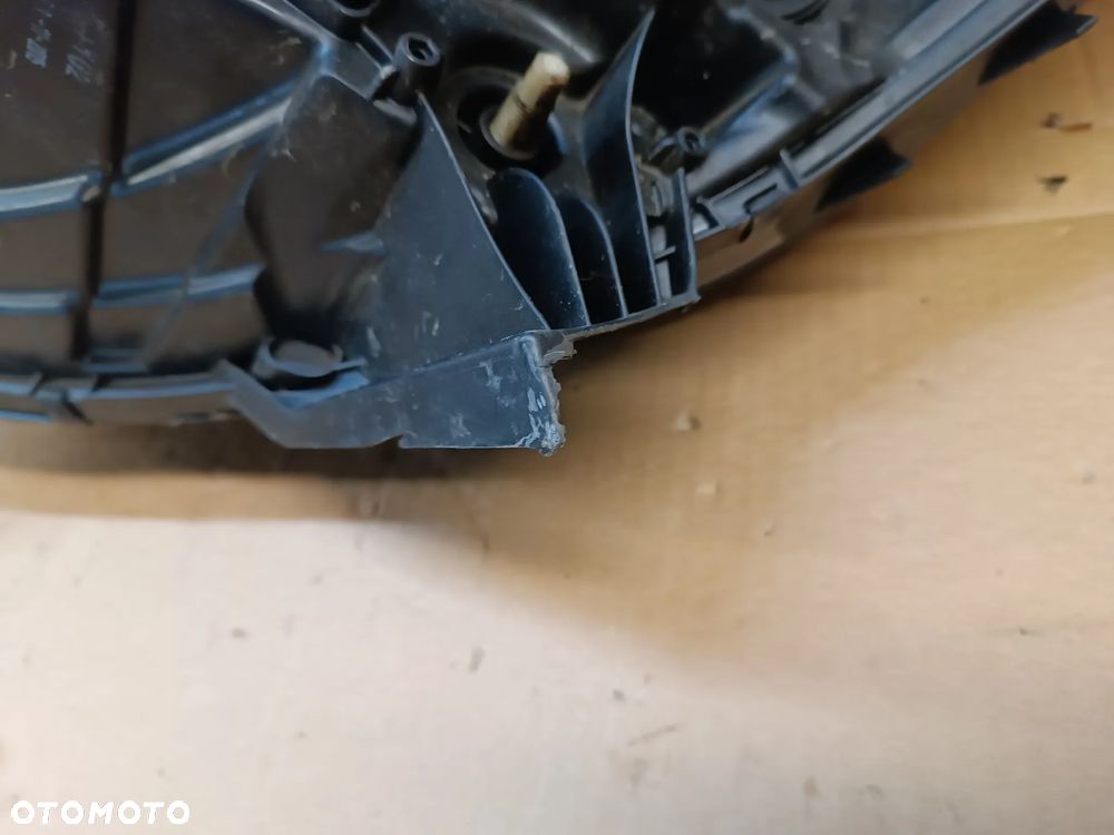LAMPA PRZÓD PRZEDNIA PRAWA RENAULT CAPTUR 1 - 3