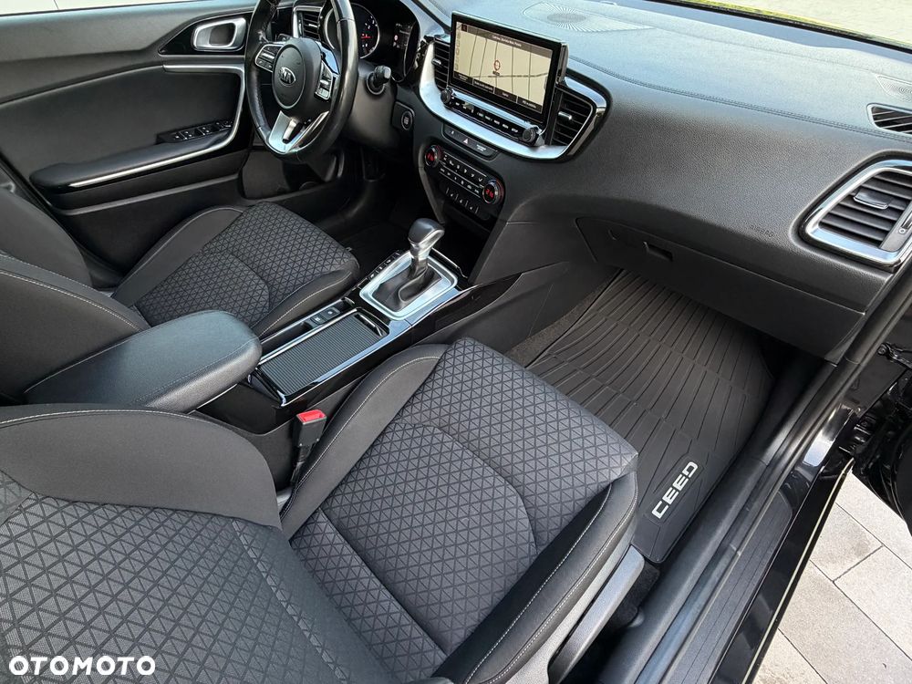 Kia Ceed 1.4 T-GDI DCT OPF Spirit - 22