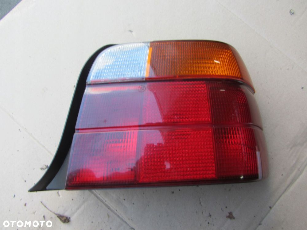 lampa tył prawa bmw e36 compact ori bmw - 1