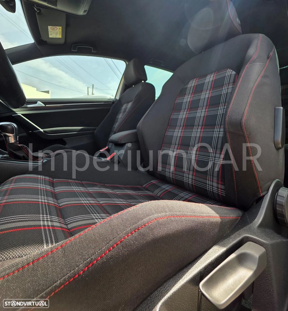 VW Golf GTI Performance BlueMotion DSG - 23