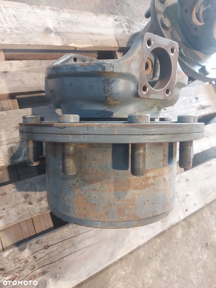 Zwrotnica zwolnica lewa 7400602861 Massey Ferguson 7600 7700 - 3