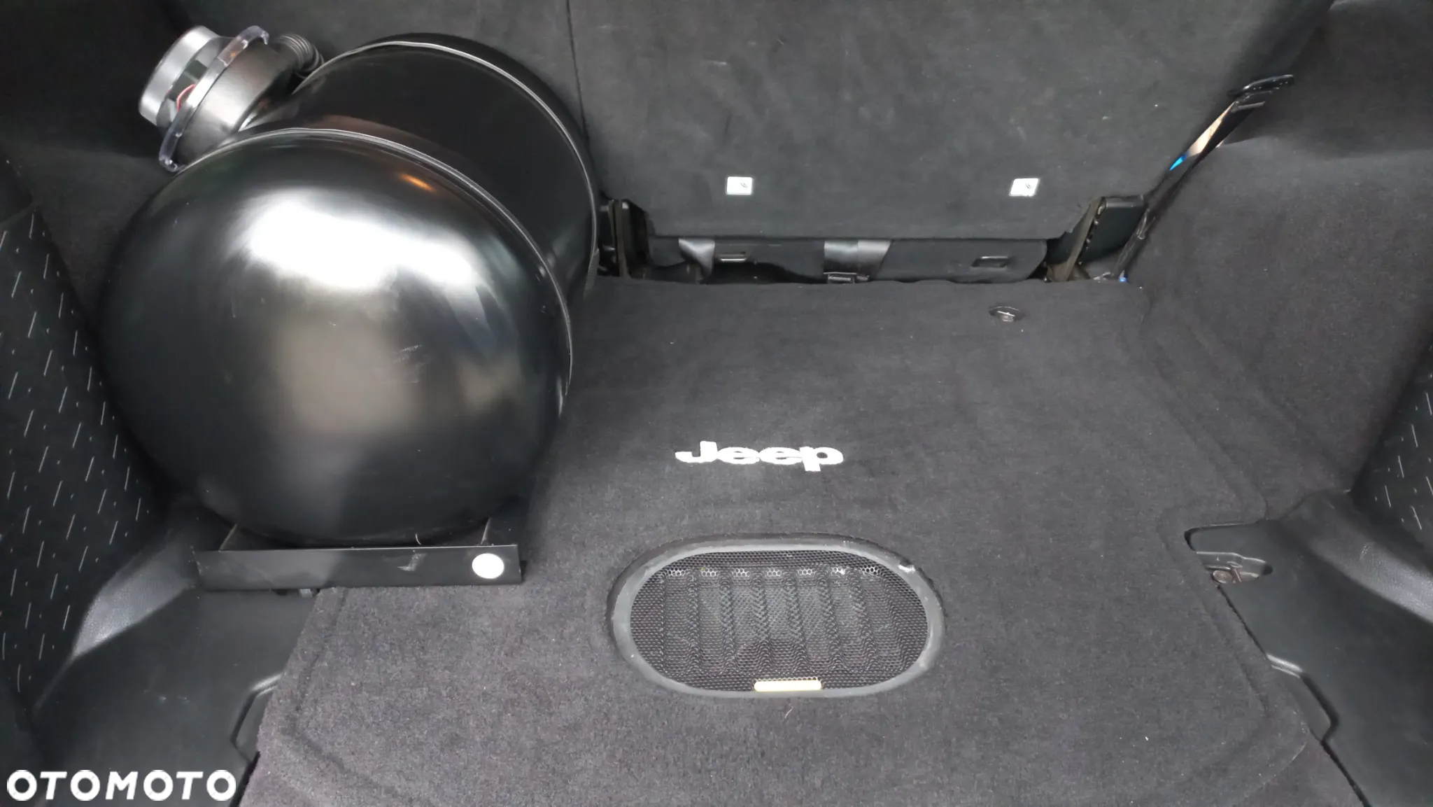 Jeep Wrangler 3.6 Unlim Sahara - 21