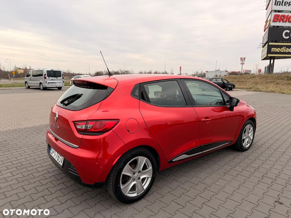 Renault Clio 1.2 16V Dynamique - 11