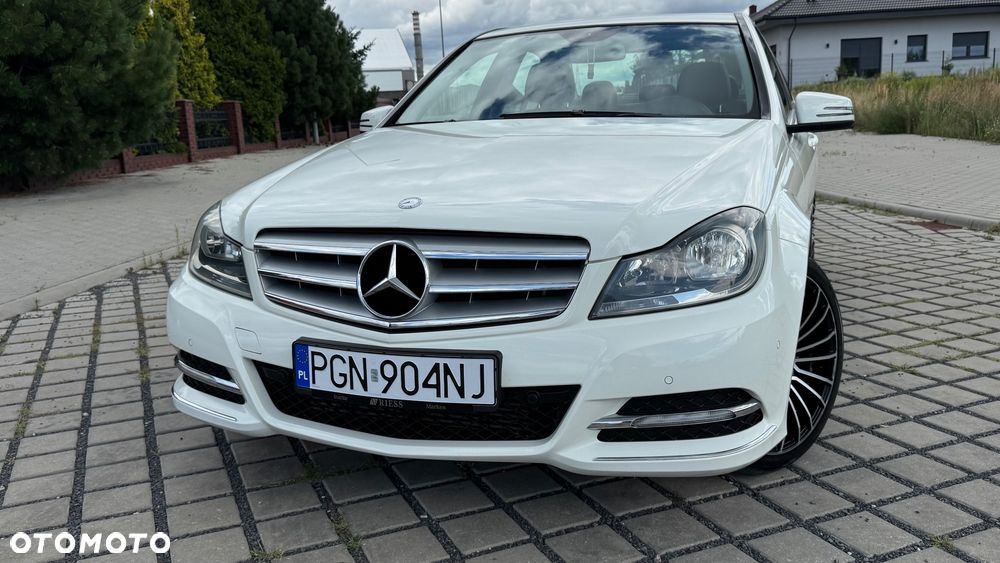 Mercedes-Benz Klasa C 180 BlueEFFICIENCY 7G-TRONIC Avantgarde - 6