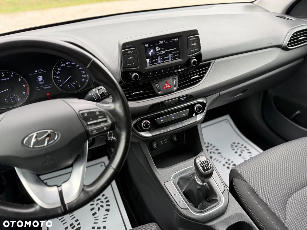 Hyundai i30 1.4 Comfort - 8