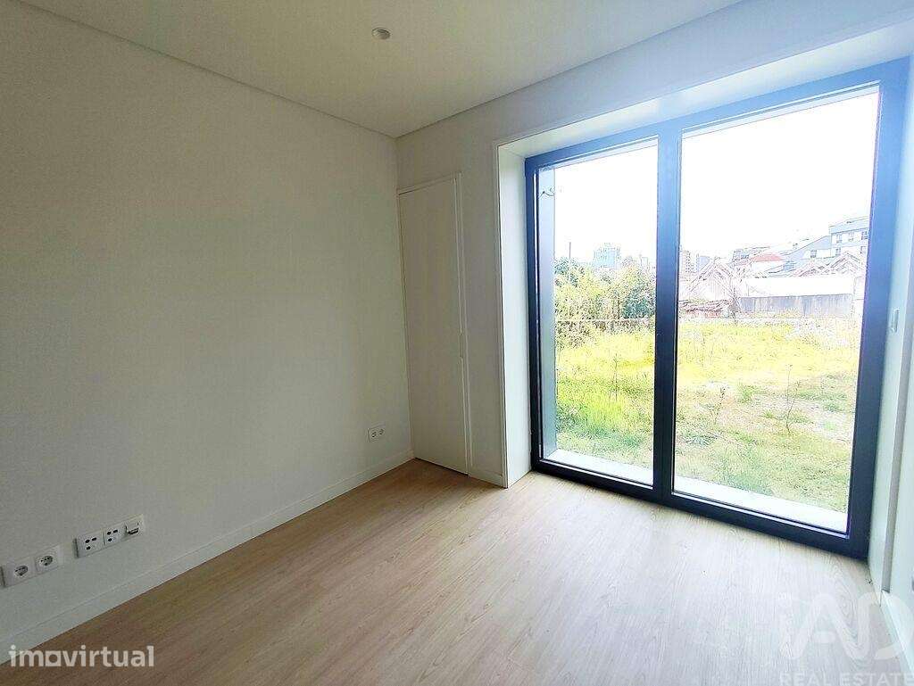 Apartamento T2 em Lordelo do Ouro e Massarelos de 71,7 m2 - Grande imagem: 5/26