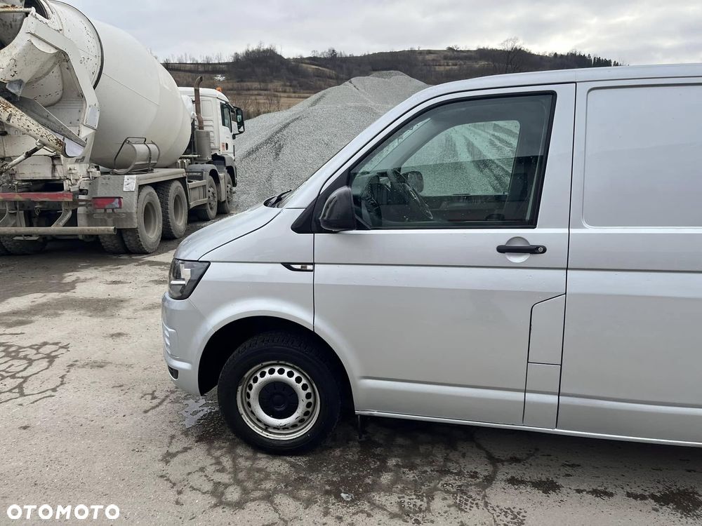 Volkswagen T6 Transporter Long - 9