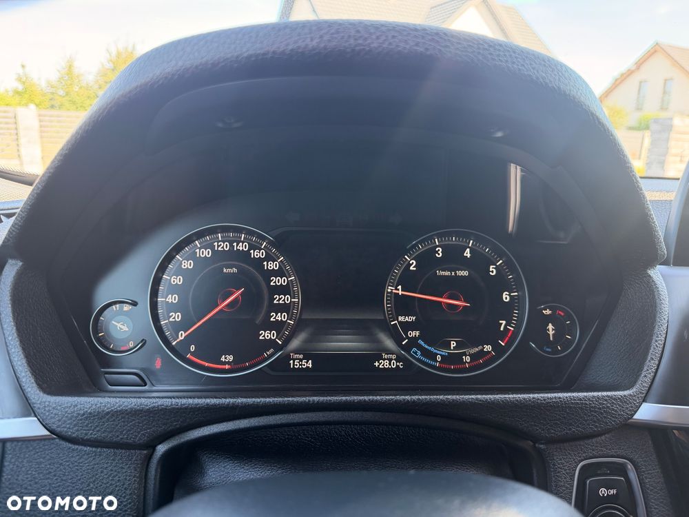BMW Seria 3 320i GPF Sport Line - 13