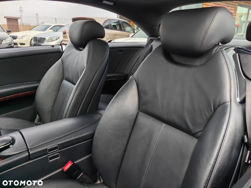 Mercedes-Benz CL 500 4-Matic BlueEff - 29