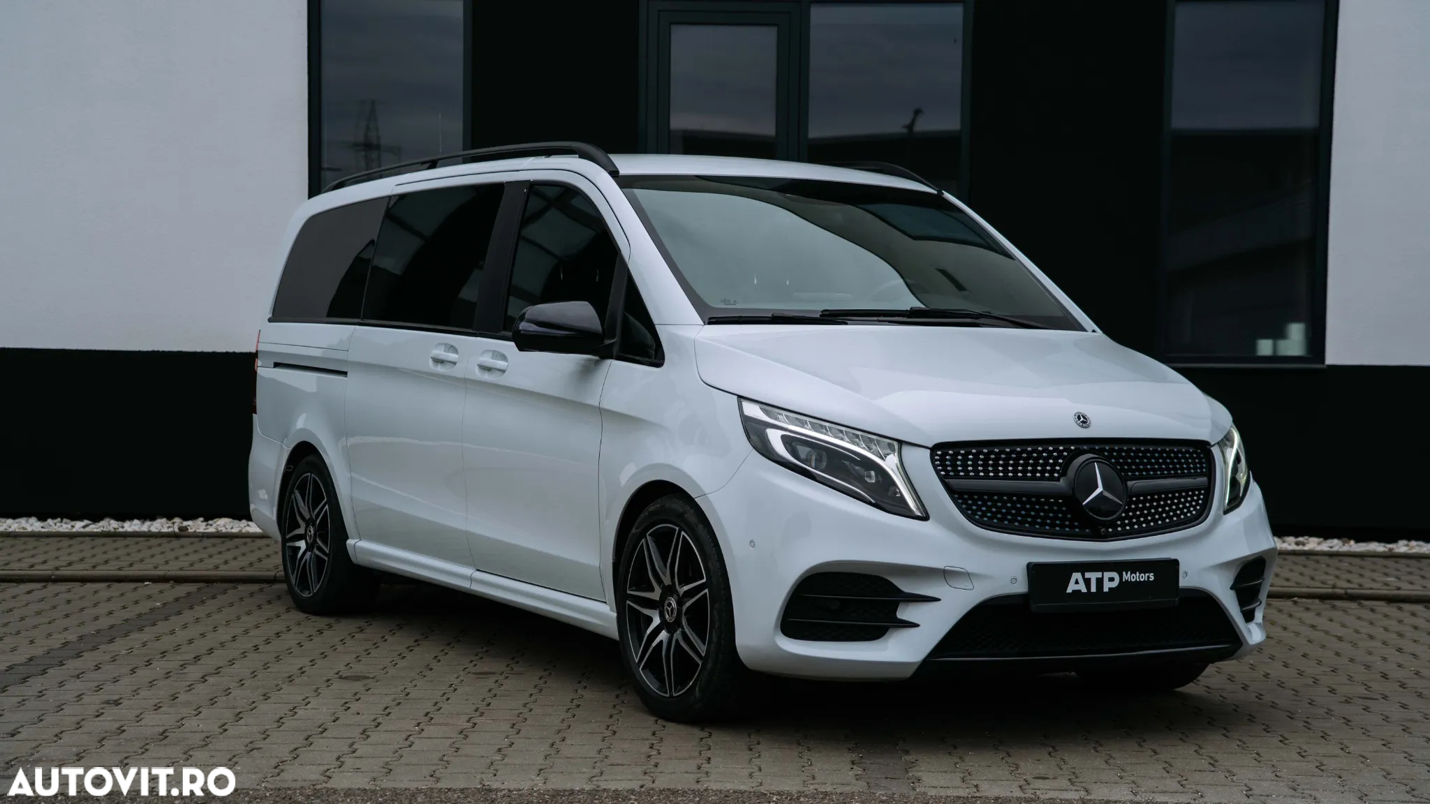 Mercedes-Benz V 250 d lang 7G-TRONIC Avantgarde Night Edition - 2