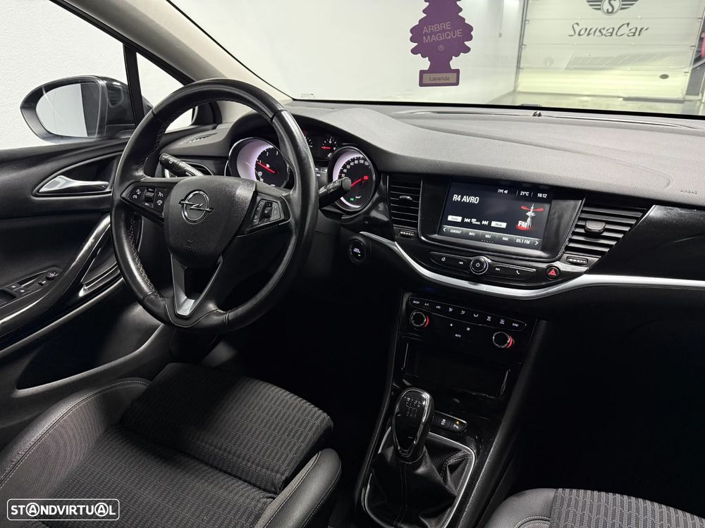 Opel Astra 1.5 D S&S Elegance - 21