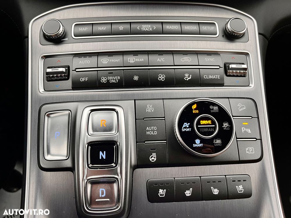 Hyundai Santa Fe 1.6 Plugin-Hybrid 4WD Signature - 36