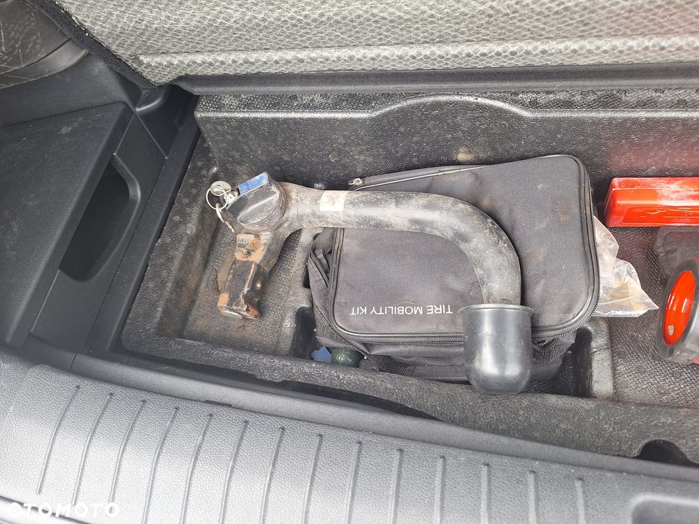 Kia Sportage 1.6 CRDI MHEV Black Edition 2WD DCT - 33