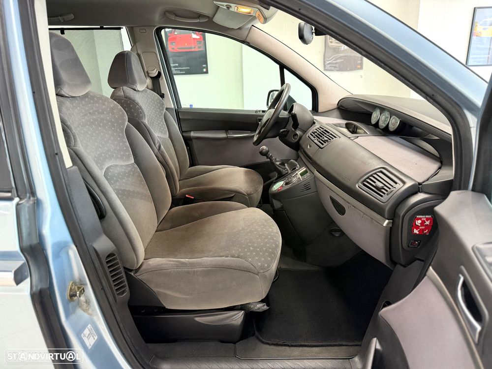 Peugeot 807 HDi 130 Tendance - 22