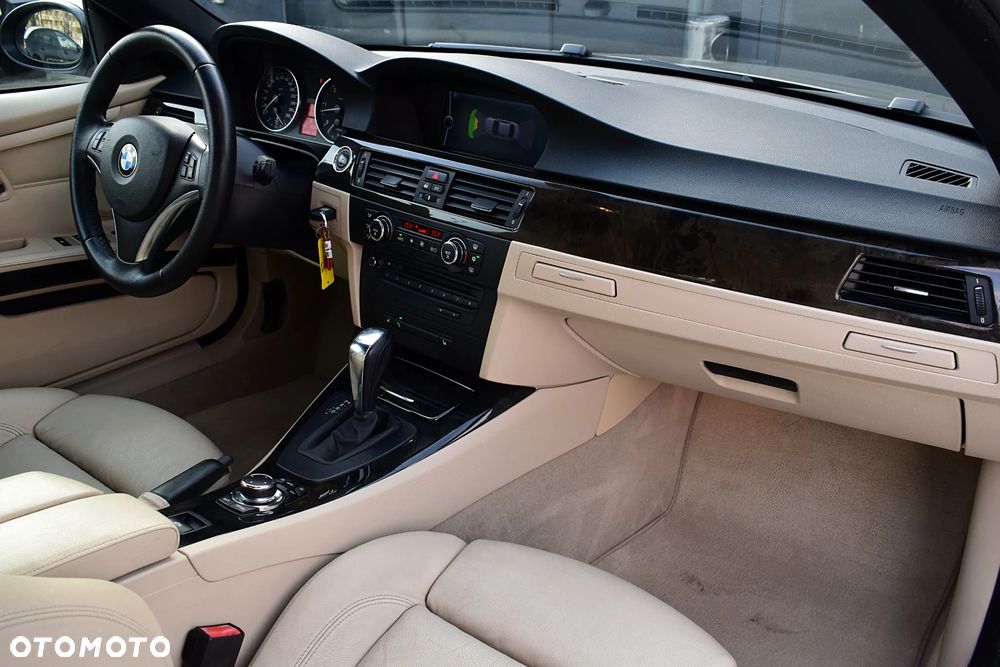 BMW Seria 3 325d - 9