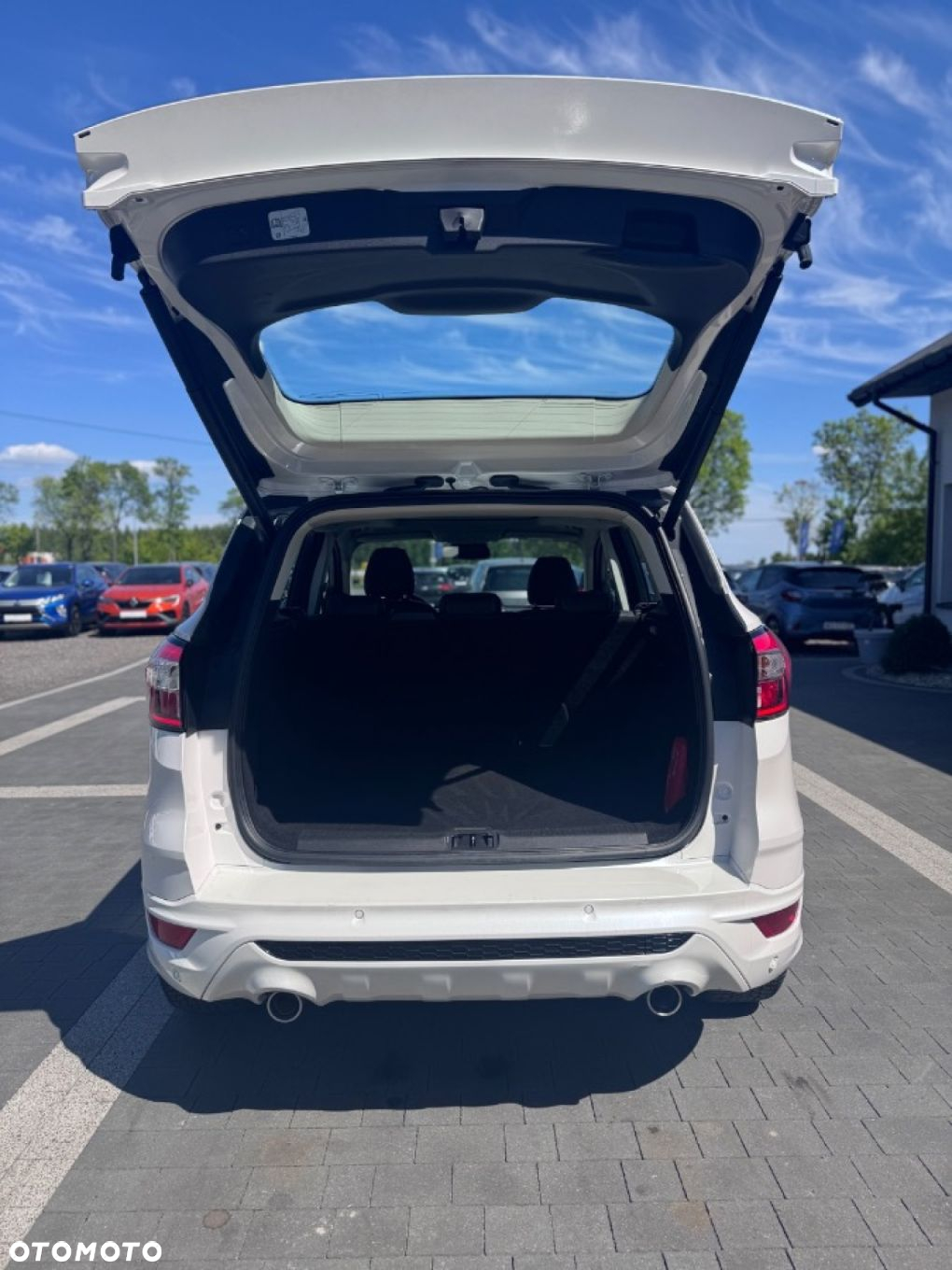 Ford Kuga - 36