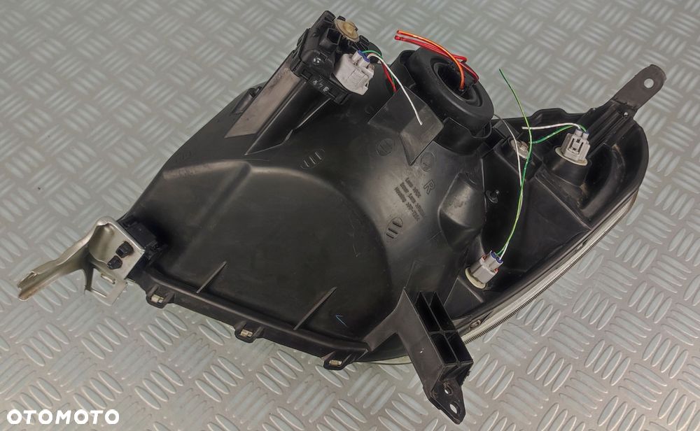 reflektor lampa prawa prawy przód przednia TOYOTA RAV-4 II 2 LIFT 03-05 EU - 7