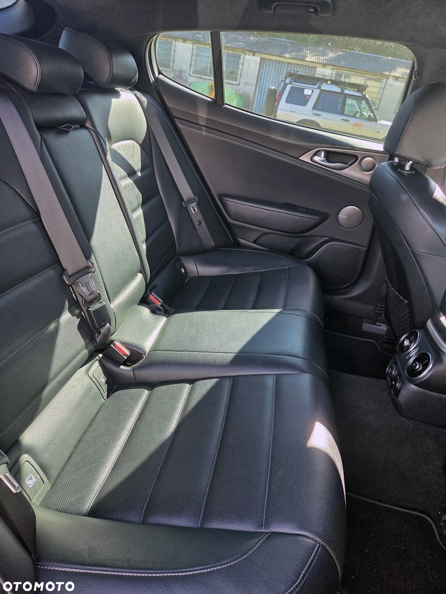 Kia Stinger 2.0 T-GDI GT Line - 15
