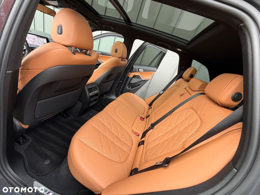 BMW X5 xDrive40i - 24