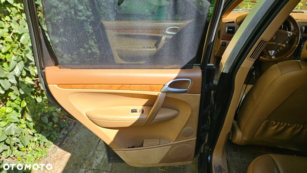 Porsche Cayenne - 9
