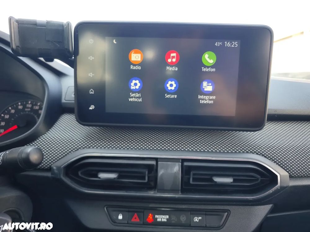 Dacia Logan TCe 90 MT6 Prestige - 17