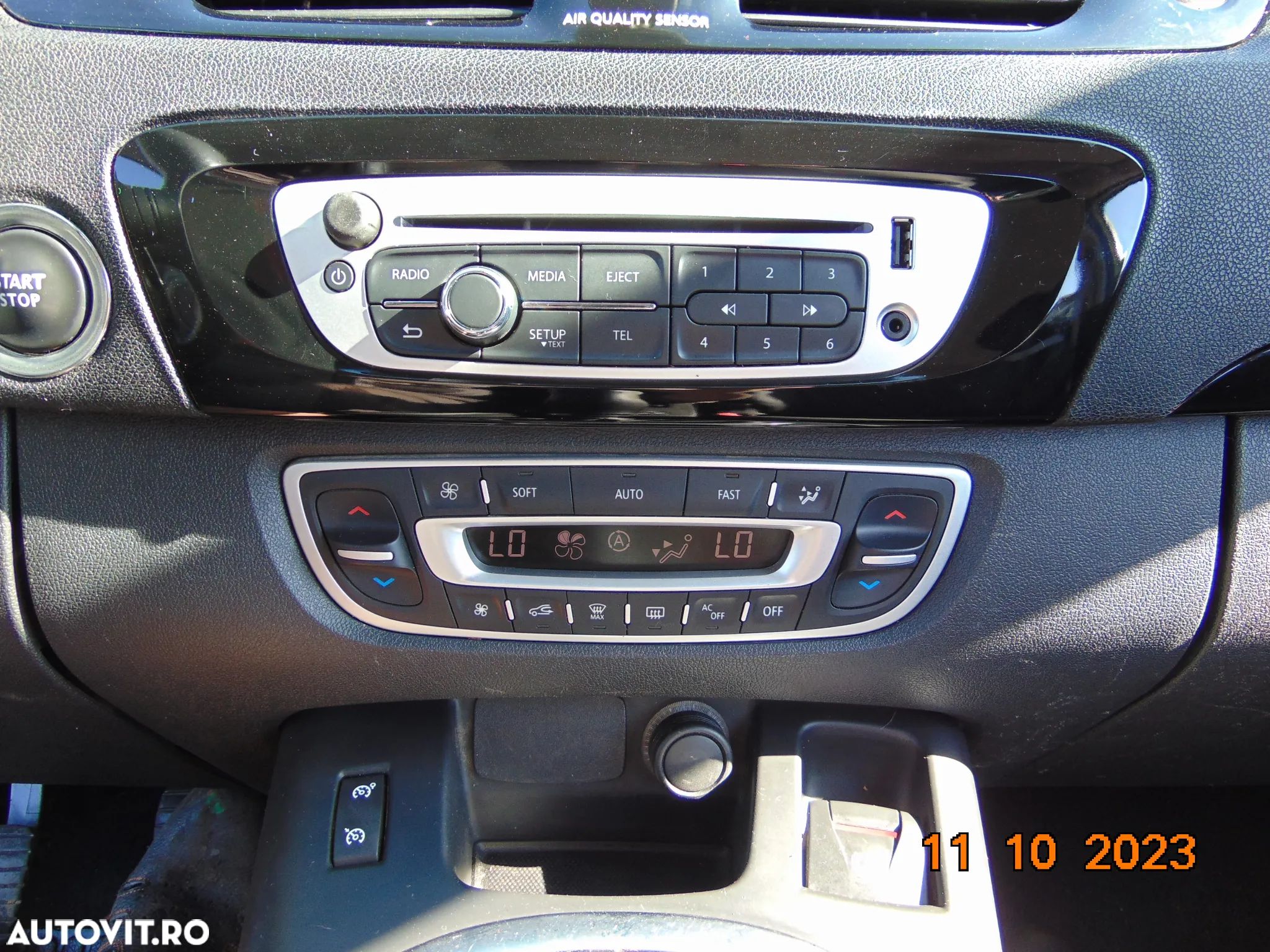 Panou climatronic Renault Scenic 3 an 2009-2016 megane 3 comenzi ac clima climatronic dezmembrez sc - 1