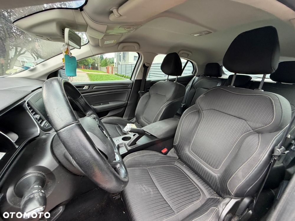 Renault Megane 1.5 Blue dCi Zen - 10
