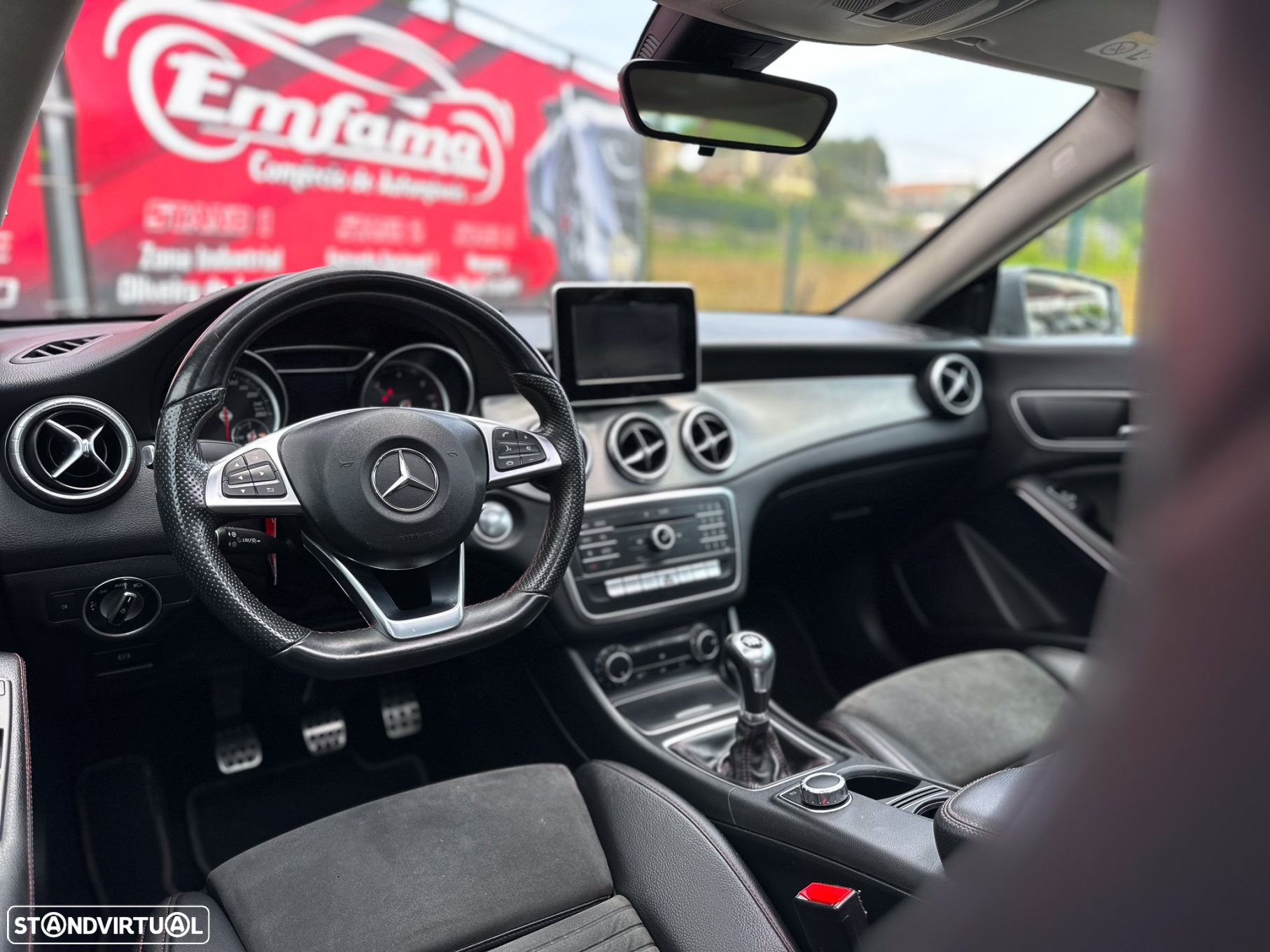 Mercedes-Benz CLA 180 - 13