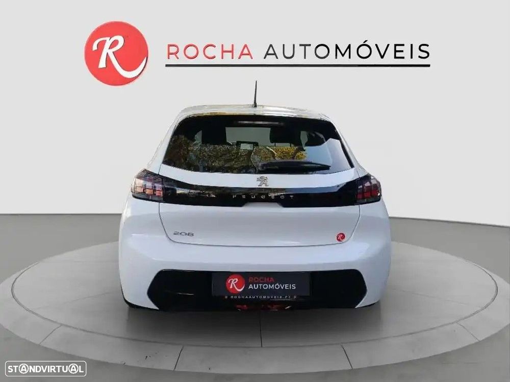 Peugeot 208 - 5