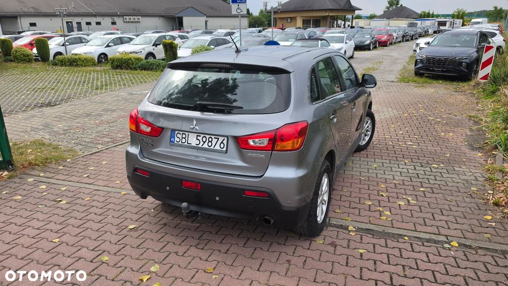 Mitsubishi ASX - 16