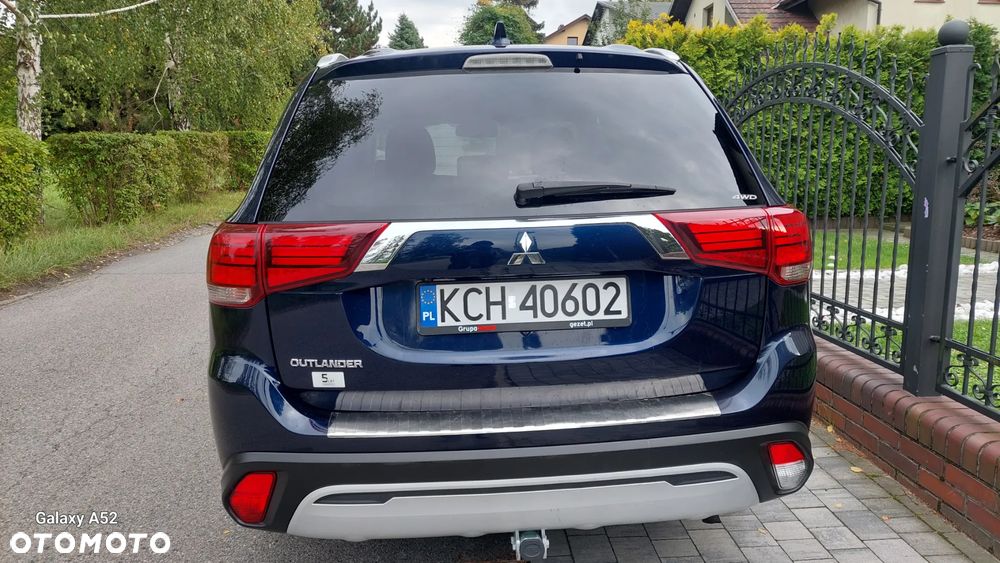 Mitsubishi Outlander - 4