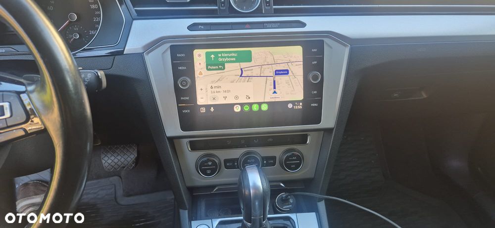 Volkswagen Passat - 8