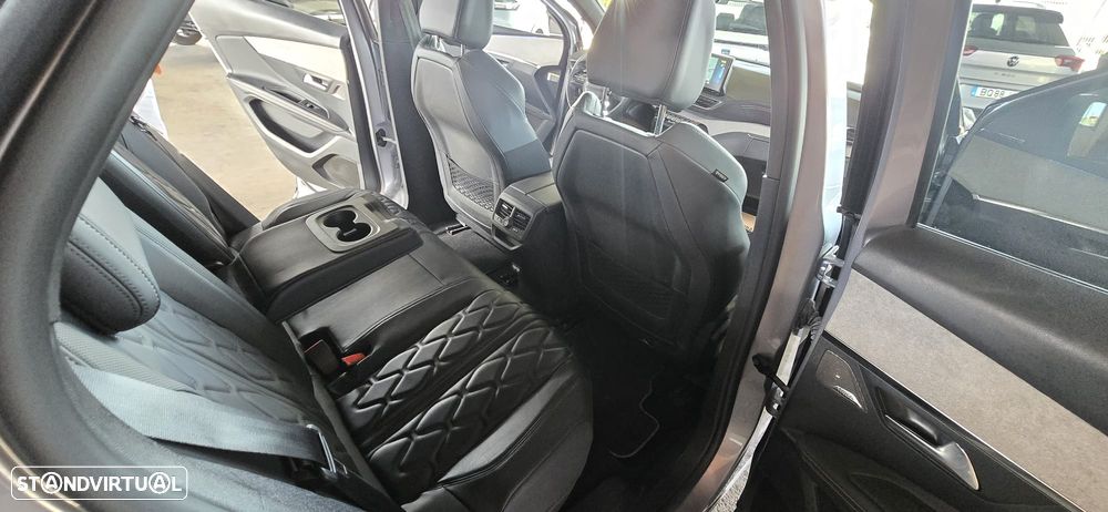 Peugeot 3008 1.6 Hybrid4 GT Pack e-EAT8 - 37