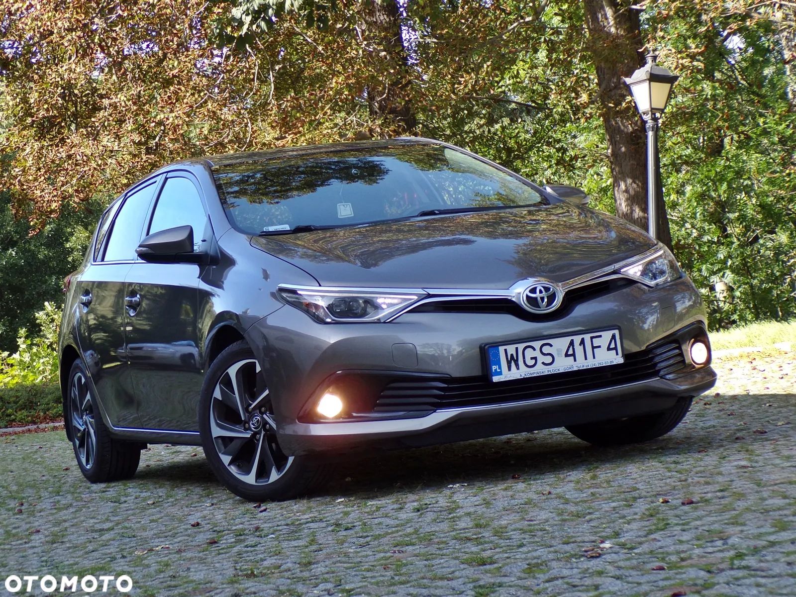 Toyota Auris 1.6 Comfort - 1