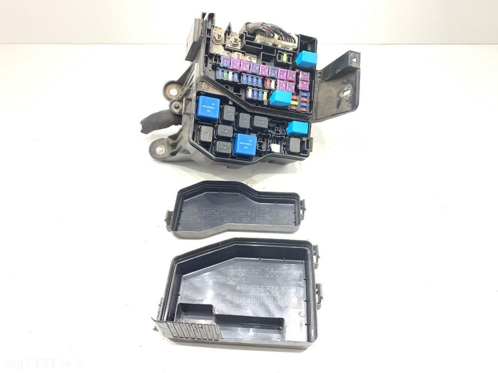 SKRZYNKA BEZPIECZNIKÓW - 212.00 PLN - MAZDA CX-9 (TB) 2006 - 2022 3.7 204 kW [277 KM] benzyna 2007 - 1