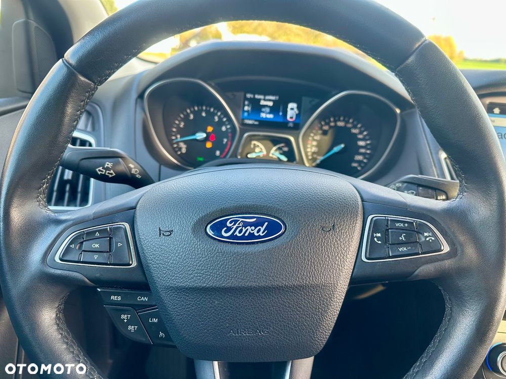 Ford Focus - 15