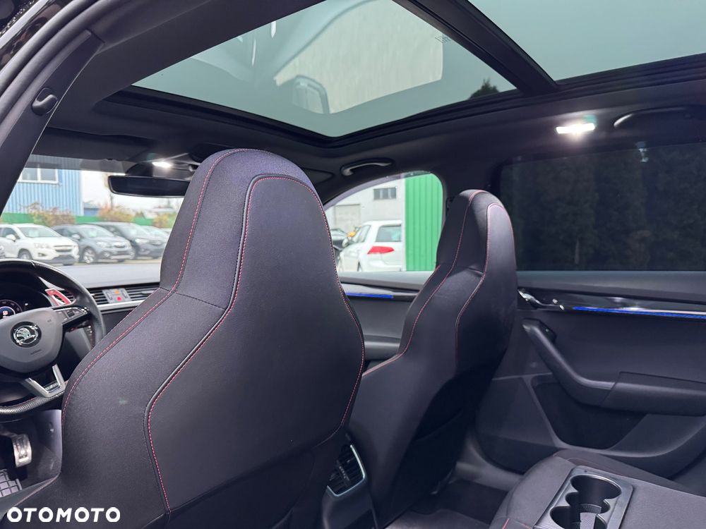 Skoda Octavia Combi 2.0 TSI DSG RS First Edition - 16