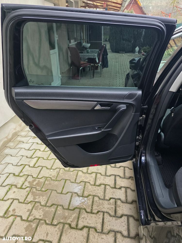 Volkswagen Passat 2.0 Blue TDI DSG SCR Comfortline - 19