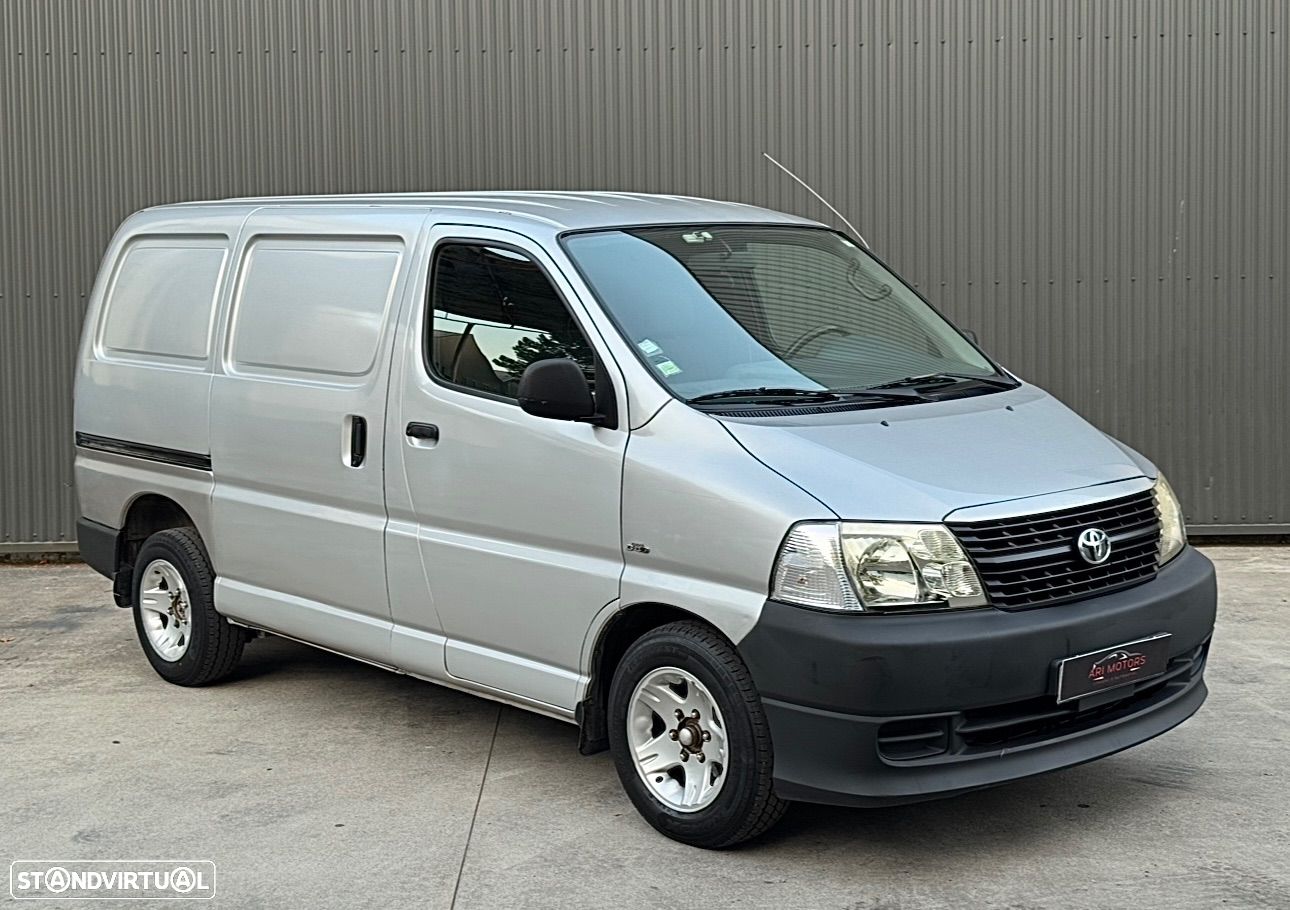 Toyota Hiace - 1