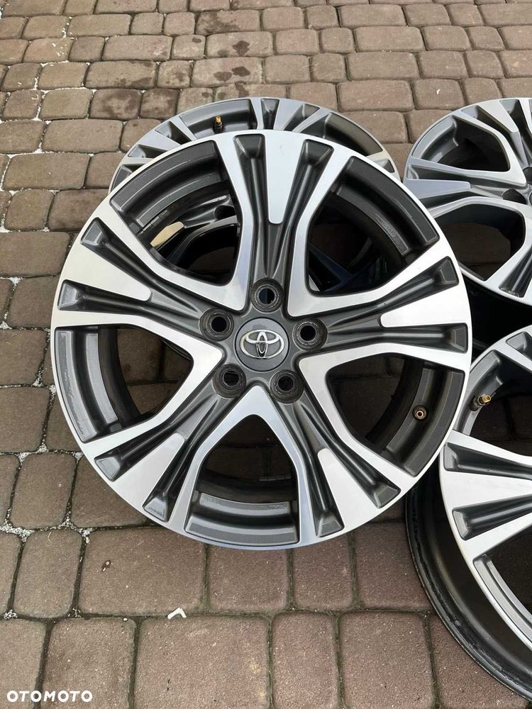 Oryginalne alufelgi Toyota 5x114,3 17 cali CZUJNIKI RAV4 BICOLOR - 2
