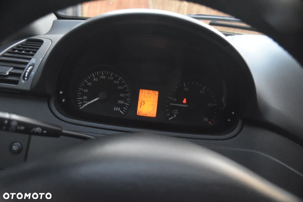 Mercedes-Benz Vito - 12