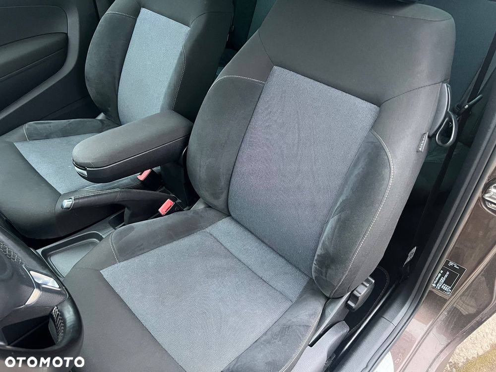 Volkswagen Polo 1.2 Style - 27