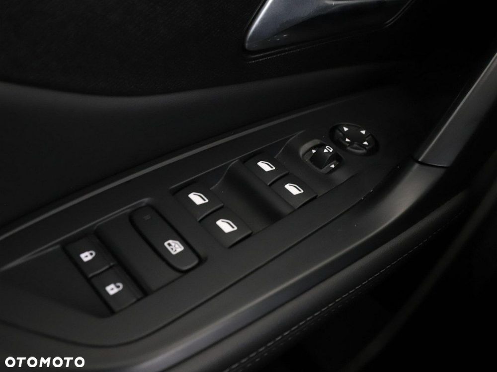 Peugeot 308 1.6 Hybrid PHEV Allure Pack EAT8 - 40