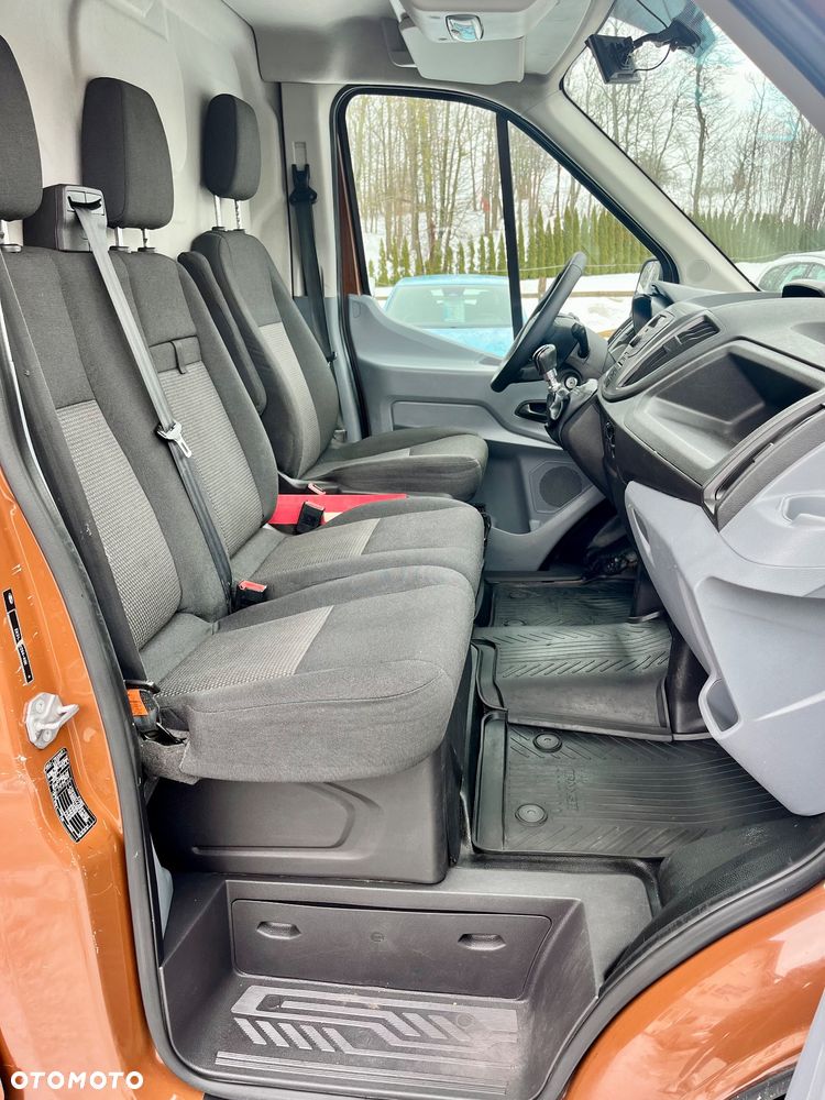 Ford Transit - 17