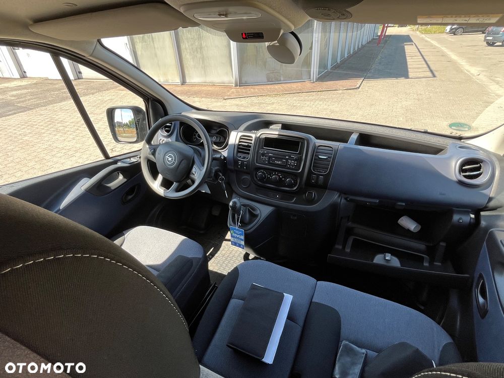 Opel Vivaro - 16