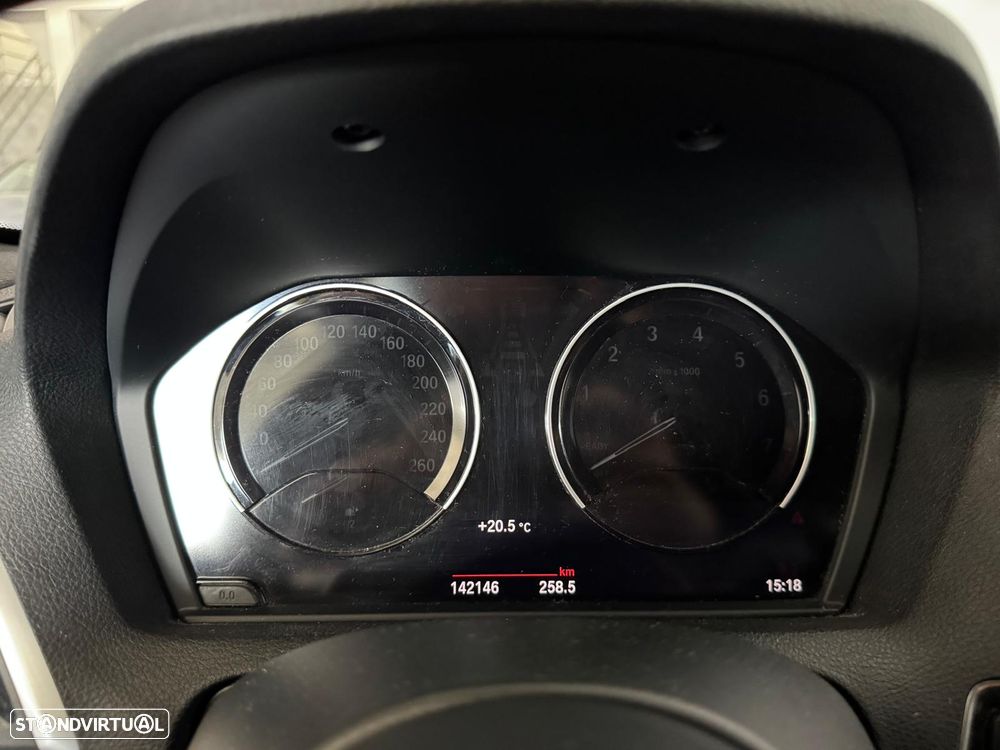 BMW 118 i Pack M - 15