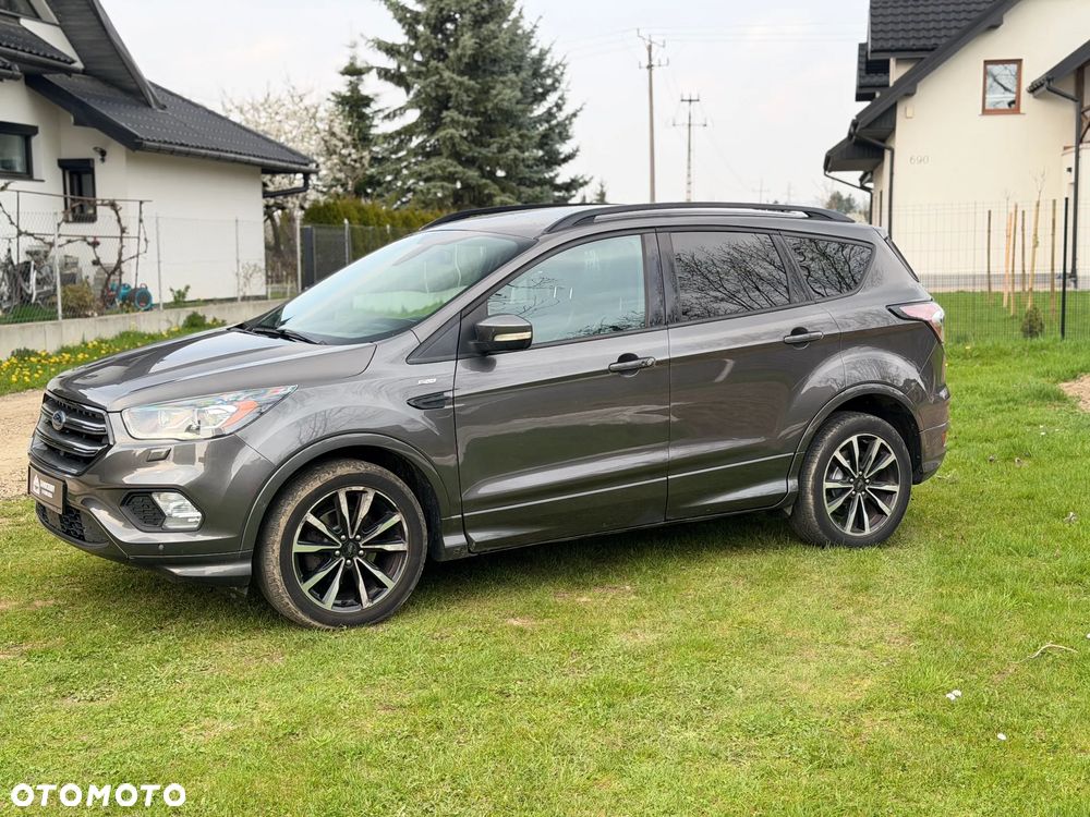 Ford Kuga 1.5 EcoBoost 2x4 Titanium - 5